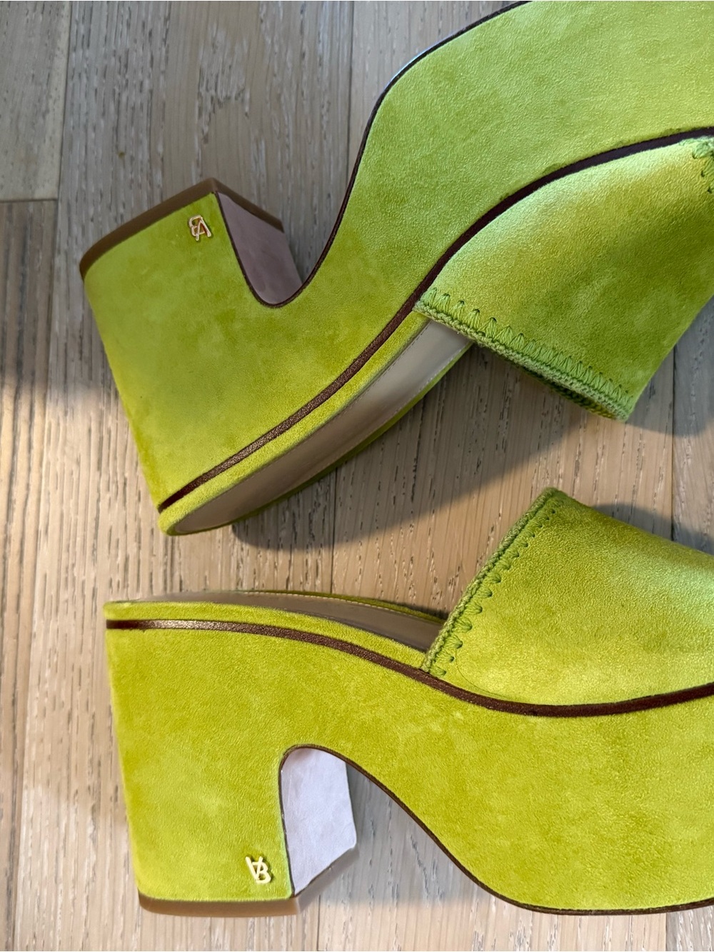 Veronica Beard lime green platform suede mules sandals 9.5 | barbiecore Y2K - Picture 4 of 8